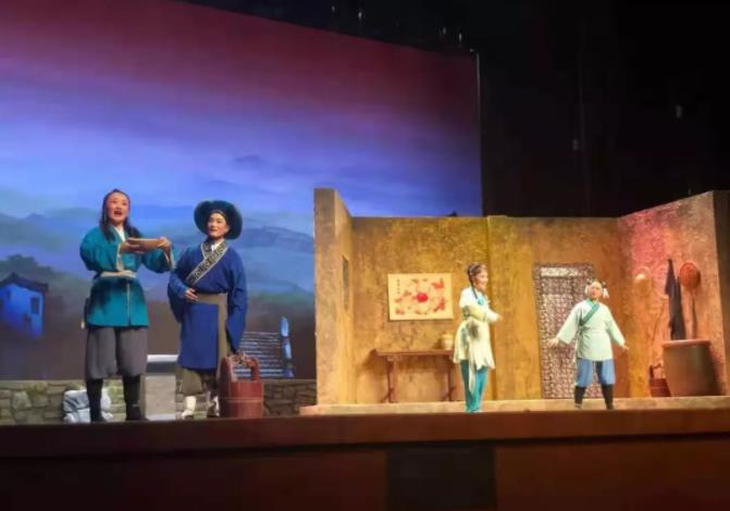 小倒戏走进大上海！庐剧《三孝口》演绎合肥孝道故事！