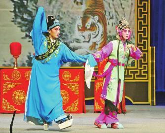 济南市吕剧院《逼婚记》进京演出受欢迎