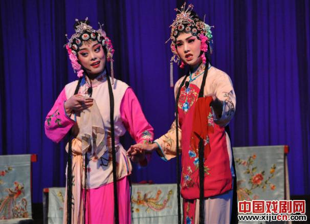 现场感受吕剧《借亲》