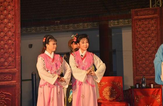 山东省吕剧院《姊妹易嫁》