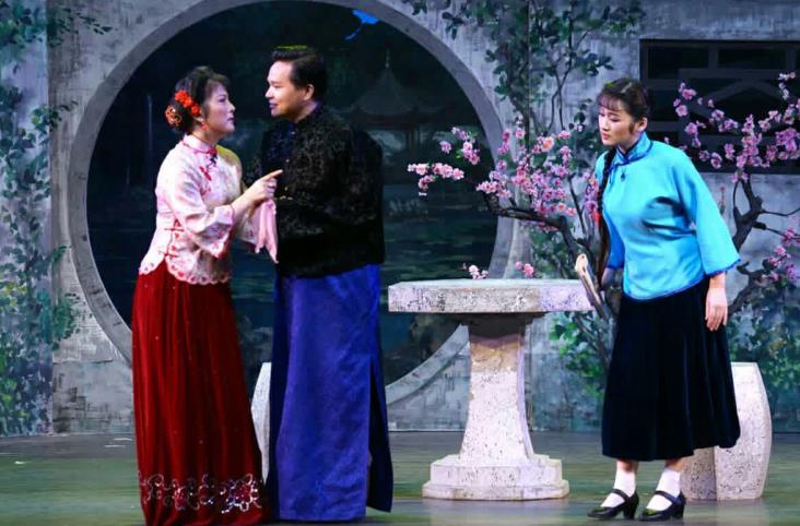 为敬畏经典而赞&mdash;观沪剧《大雷雨》后感！