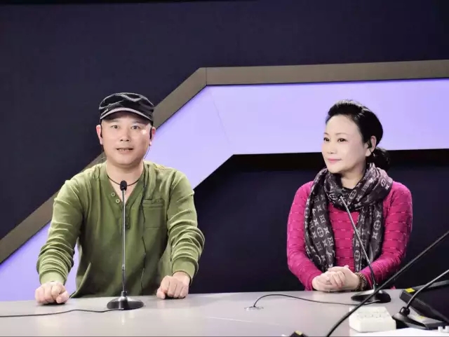 上海长宁沪剧团团长陈甦萍老师,和团里得力干将--黄爱忠先生