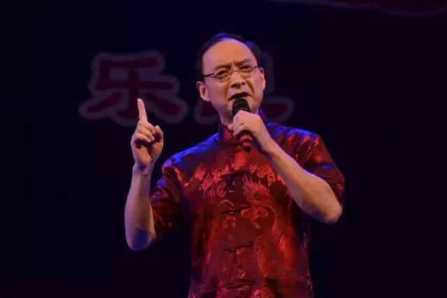 众多沪剧爱好者在嘉善影剧院&ldquo;百姓剧场&rdquo;举行沪剧专场演出