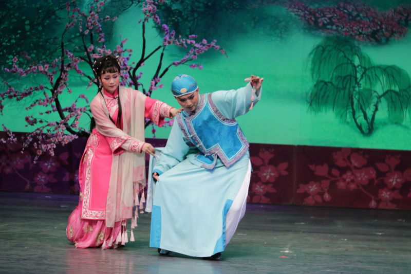 沪剧《庵堂相会》