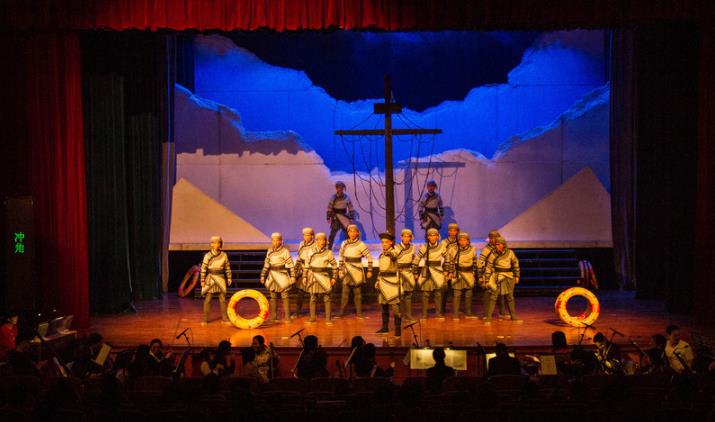 沪剧《邓世昌》在华东理工大学上演 家国情怀感染全场师生