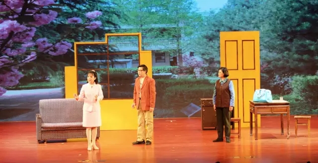 现代警世沪剧《心有泪千行》献演悦华漕