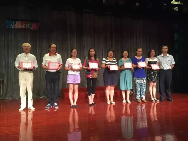 曲阳社区沪剧比赛