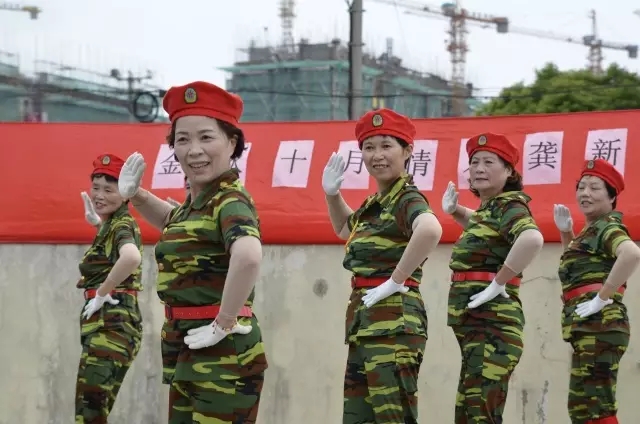 龚新居委举办金秋十月&middot;情系龚新沪剧演唱会