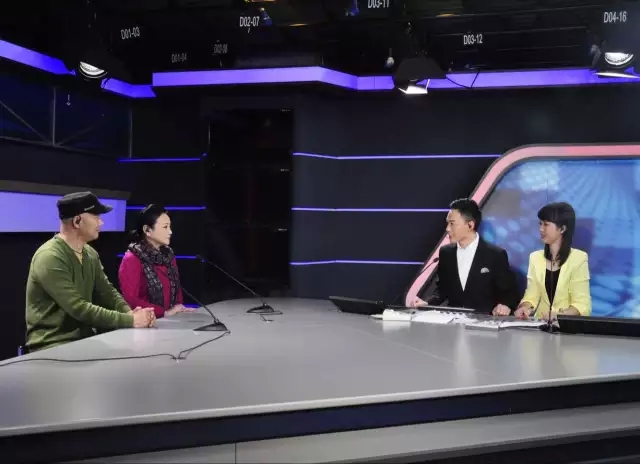 上海长宁沪剧团团长陈甦萍老师,和团里得力干将--黄爱忠先生