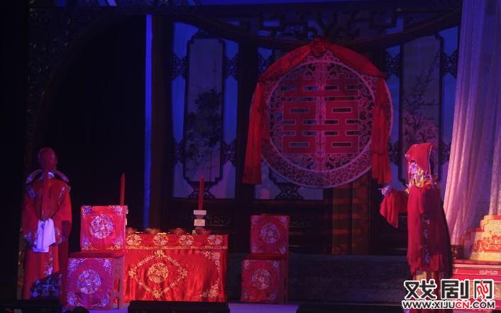 粤剧《鸳鸯泪洒莫愁湖》