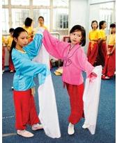 9岁的加拿大小姑娘成香港少年儿童粤剧团的&ldquo;头牌花旦&rdquo;