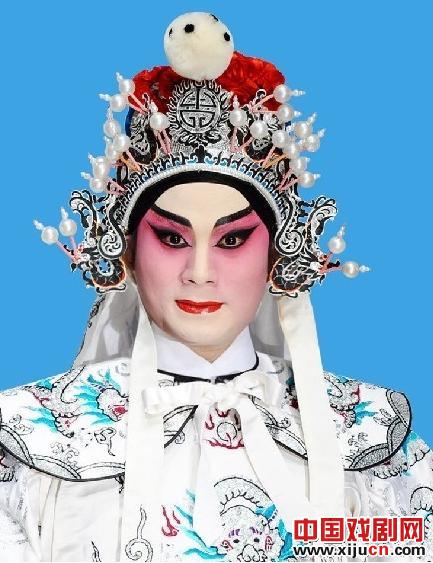 李秋元，郑咏梅5月7日至8日在高山剧场演出