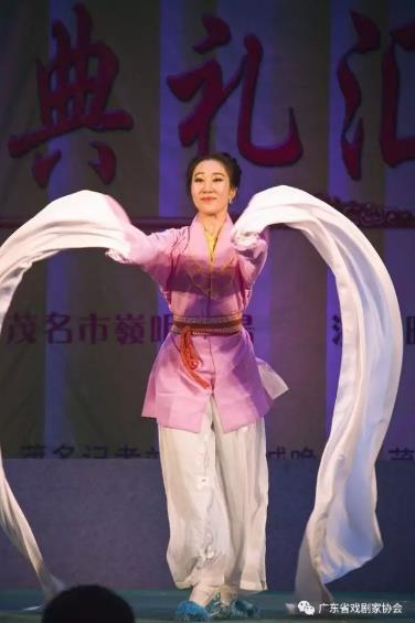 第二届广东省民营剧团戏剧表演培训班（粤西片）结业汇演异彩纷呈