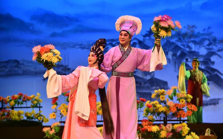 粤剧《魂牵珠玑巷》