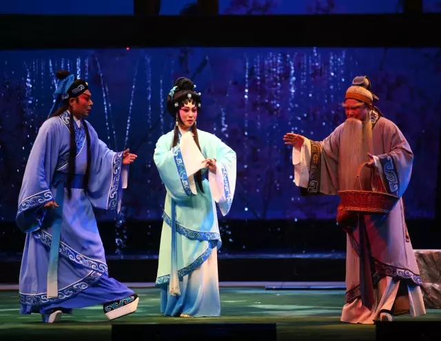 粤剧《秦王孟姜》