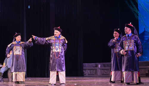 大型历史粤剧《关冕钧&middot;铁路梦》在南宁上演