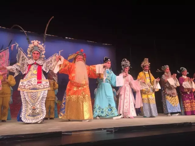 粤剧新秀香港演出大获好评