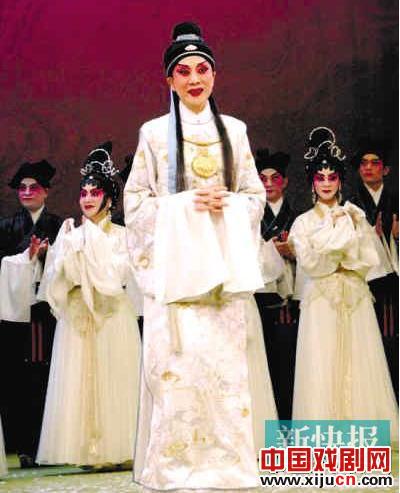 陈宝珠与蒋文端合演的12场粤剧《红楼梦》好评如潮