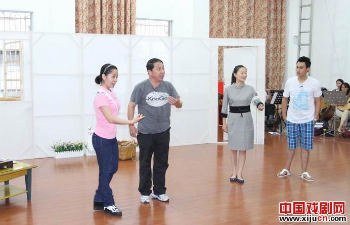 岭南星空下、普通市民家、平凡小故事、温暖你我他&ldquo;中国梦&rdquo;主题粤剧