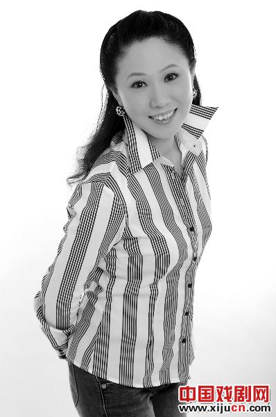 崔玉梅在空余时间做足功课