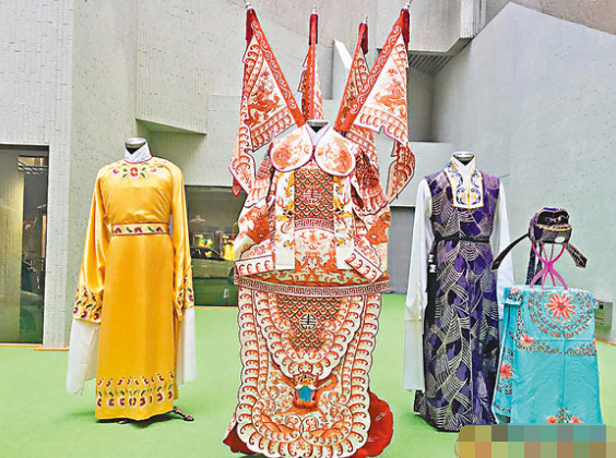 粤剧大师林家声生前粤剧藏品捐赠演艺学院