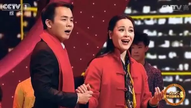 吴非凡在“2016年春节戏曲晚会”上献唱