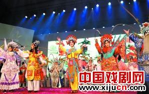 一出精装版的&ldquo;六国大封相&rdquo;粤剧演出