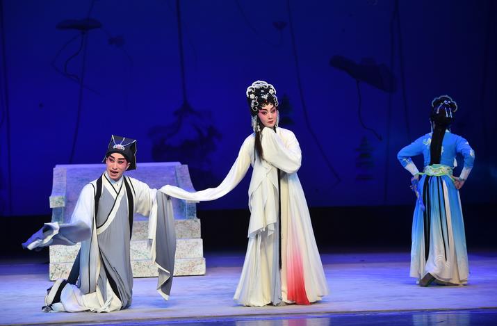 新编传奇粤剧《白蛇传·情》