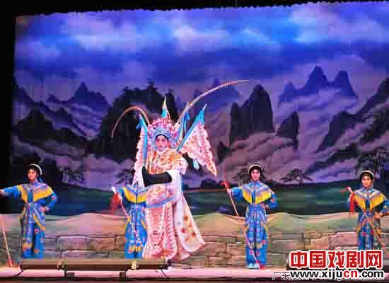 广东省粤剧文化广场10月演出开幕