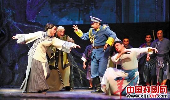 粤剧首次走进山东 剧场爆满