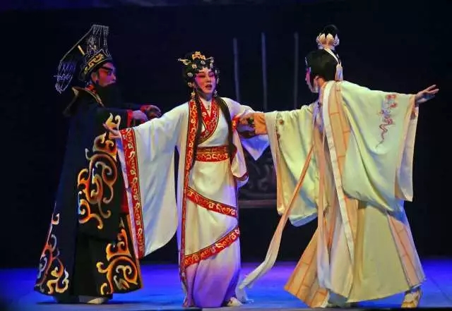 新编史诗式粤剧《秦王孟姜》