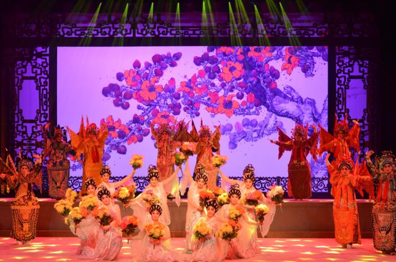 纪念一代宗师 传承虾腔经典 虾腔传人演绎罗家宝经典剧目