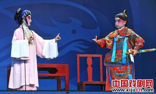 粤剧正逐渐打开青少年市场 民间各种私伙局也日渐兴盛