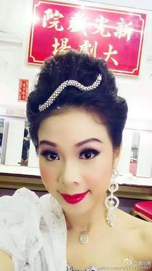 粤剧花旦林颖施