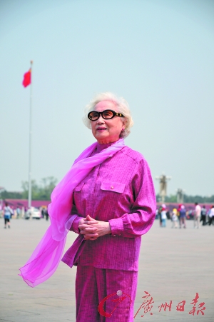 红线女&ldquo;我可不能给父亲小看了&rdquo;