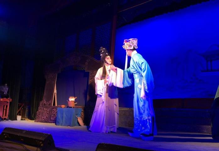 谢观众 叶蓓泪洒舞台