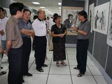 戚赛玉戏剧人物画展 粤剧成为她的灵感源泉