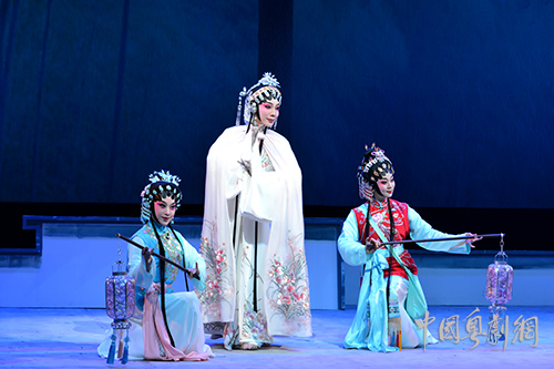 木鱼书《花笺记》首现粤剧舞台