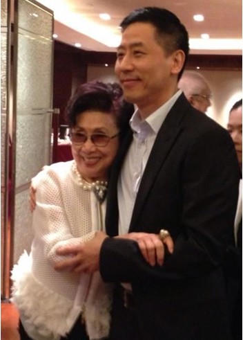 粤剧名伶白雪仙庆86岁生日 名人高官云集