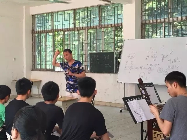 梁建和老师的唱功课