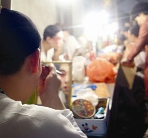 跟随粤剧团体验&ldquo;春班&rdquo;巡演的酸甜苦辣