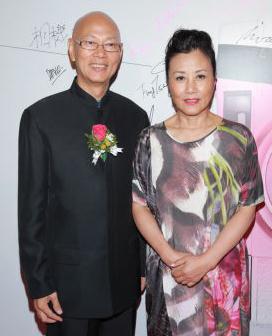 汪明荃与罗家英、陈志云等人出席粤剧艺术摄影展