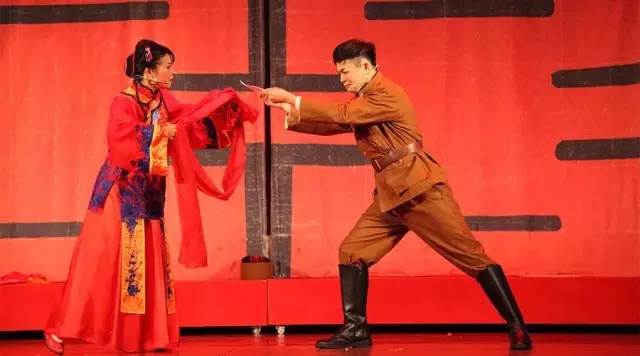 粤剧小戏《烽火良宵》