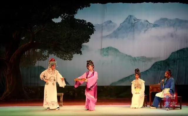 大型粤剧《金稻传说》彩排 即将上演