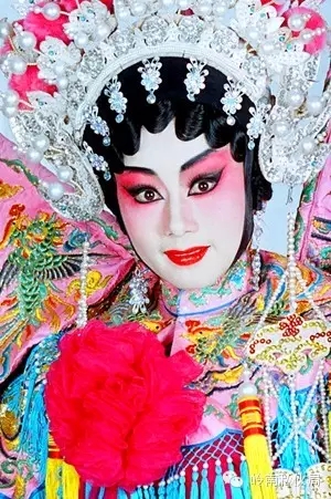 广东粤剧院新编粤剧《白蛇传情》校园巡演预热