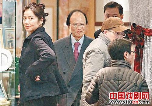 钟楚红密约粤剧名伶龙剑笙等人