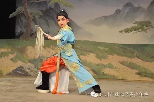 《白龙关之大战飞龙岭》郑炜然获“银花”奖