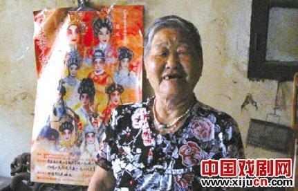 西樵好姨无偿资助粤剧演出16载