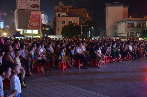 肇庆市粤剧团《汉武帝梦会卫夫人》巡回演出