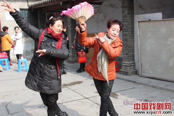 传承汉调二黄创新汉剧形式